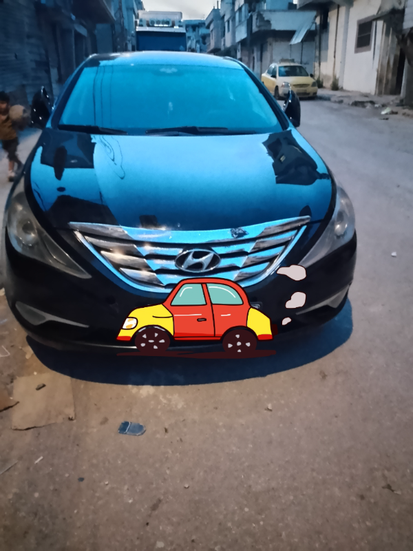 هيونداي سوناتا 2014 مستعملة للبيع  بسعر 12000$