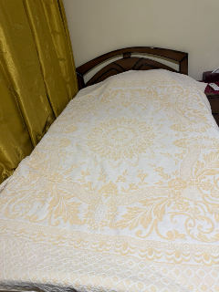 غرفة نوم مستعملة بحكم الجديد
