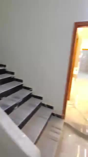 للبيت شقة بيت سحم بل قرب من جامع فاطمة الزهراء