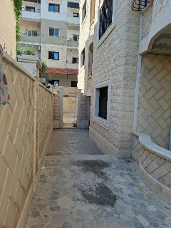 شقة للبيع في اللاذقية 100 م²، 2 غرف، مجمع سكني