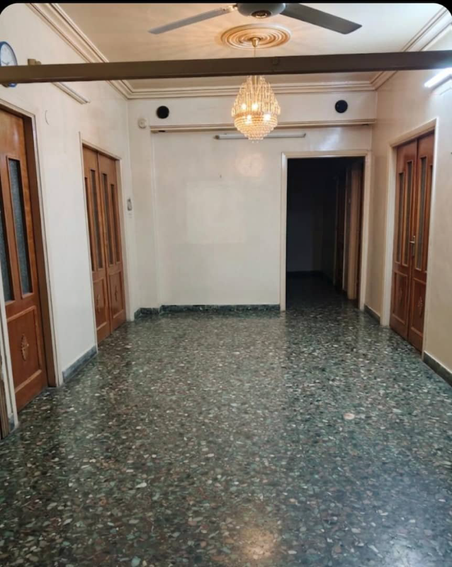 للبيع بيت طابق اول  140 متر 5 غرف وصالون في منطقة الفحامة