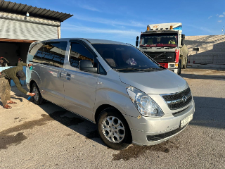 هيونداي H1 سياحي 2009 للبيع بسعر 12500$