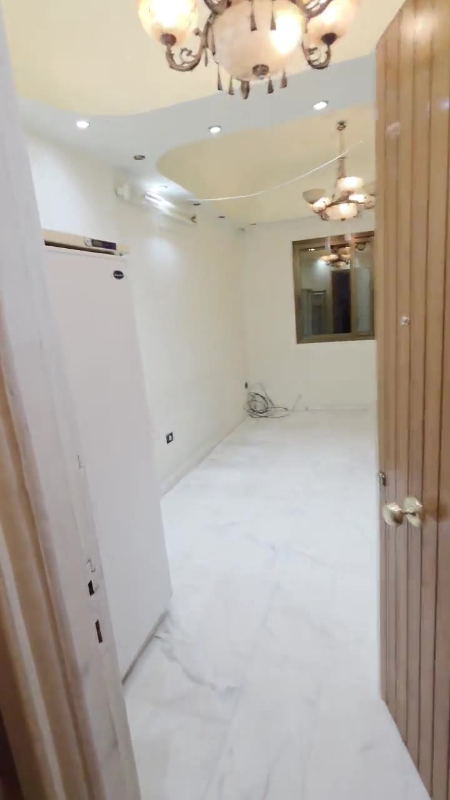 للبيع سويت بشارع بغداد القزازين خلف سجاد صيدا بحارة الملجأ