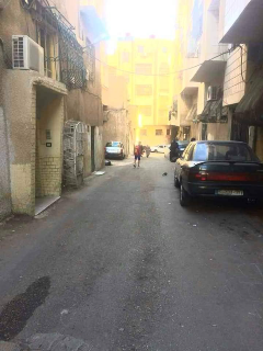 بيت عربي 100م² مع 9 غرف و3 طوابق للبيع