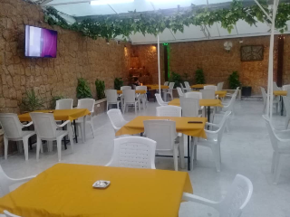 مقهى للبيع في دمر الغربية - طريق الربوة بمساحة 508 م²