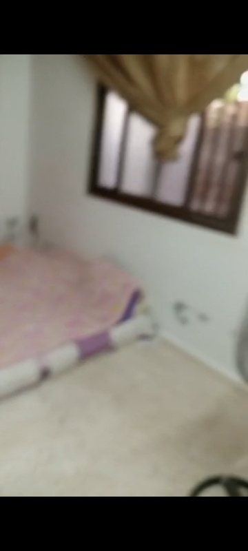 شقه ببسماقه
ارضي منخفض
غرفتين وصالون
قرب منشره العزيز