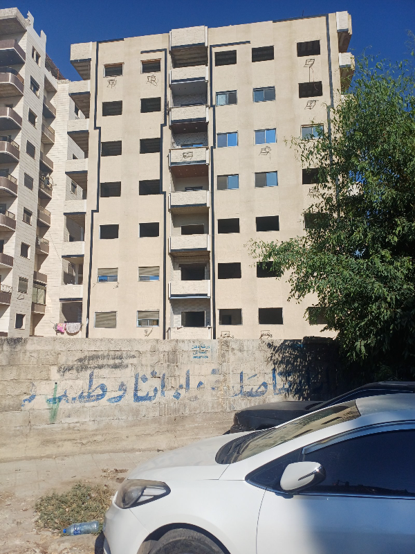 شقة 100م² للبيع عالعضم على طريق بيروت  - 2 غرفة وصالون بسعر 49,000$