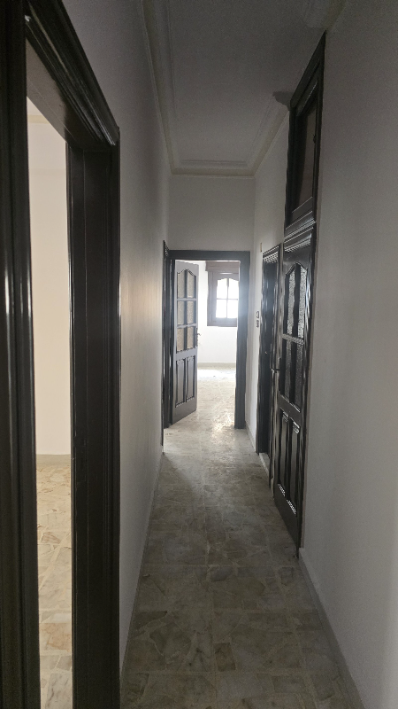 لليجار شقه 4غرف حمام2 مطلوب 3500$
اقل مده 2