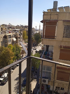 شقة 140 م² للبيع في دمشق المزة فيلات غربية بـ 200,000$