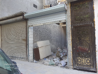محلين جنب بعض محل الثاني بصفحتي