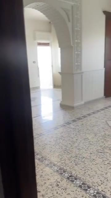 شقة للإيجار بالمزرعة 145 م²، 3 غرف وصالون بسعر 12,500 $