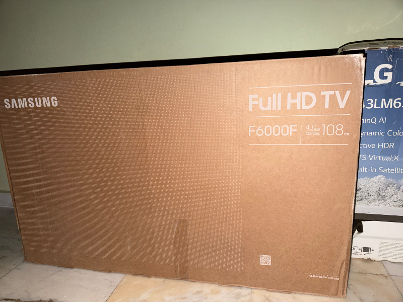 شاشة سامسونج 43 إنش Ultra HD جديدة بسعر 200$