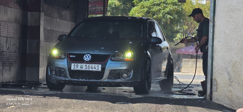 فولكسفاغن غولف 2006 بحالة ممتازة للبيع - 9500$